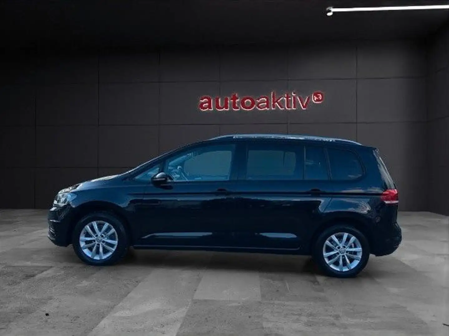 Volkswagen Touran Comfortline BMT/KeyAccess/Navi/Kamera/PDC Schwarz - 2