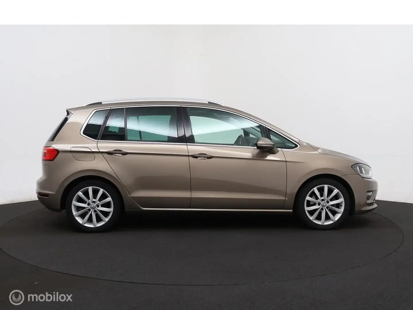 Volkswagen Golf Sportsvan 1.4 TSI Highline Automaat Trekhaak Бежевый  - 2