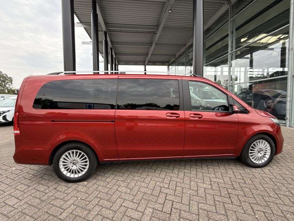 Mercedes-Benz V 220