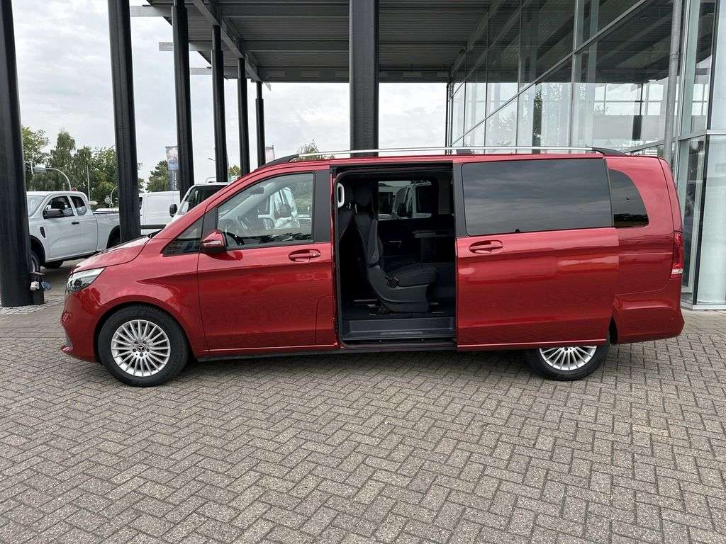 Mercedes-Benz V 220
