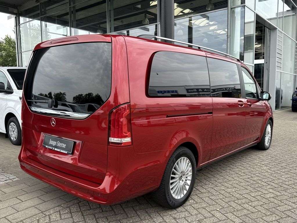 Mercedes-Benz V 220