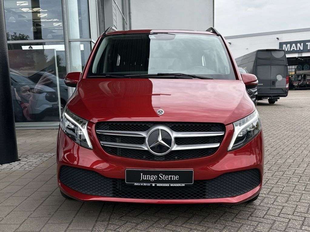 Mercedes-Benz V 220
