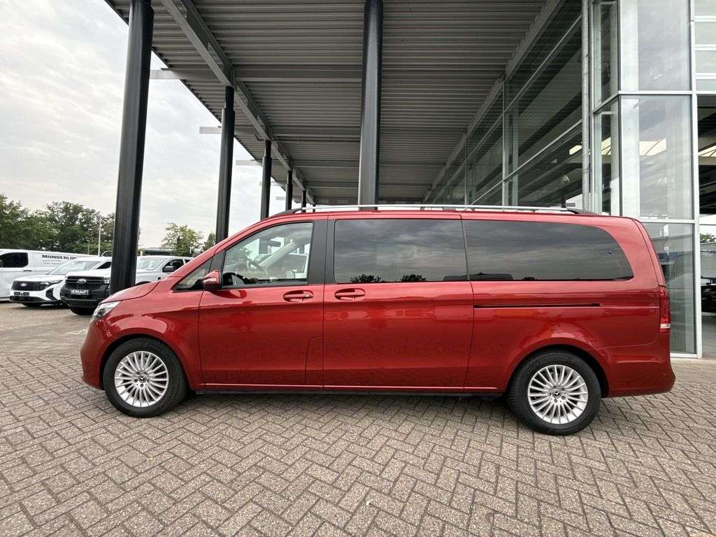 Mercedes-Benz V 220
