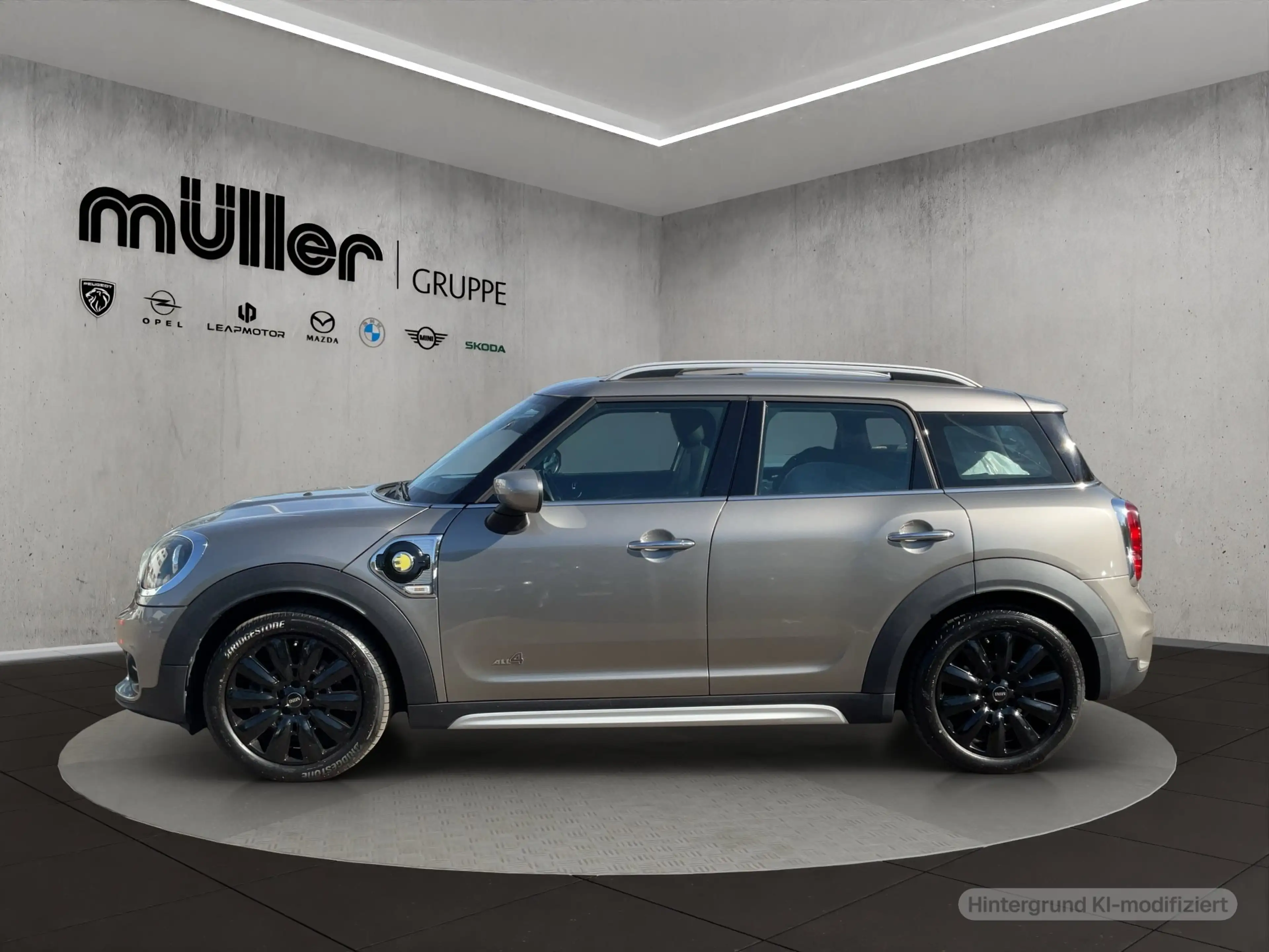 MINI Cooper SE Countryman Cooper S E ALL4 — photo 3