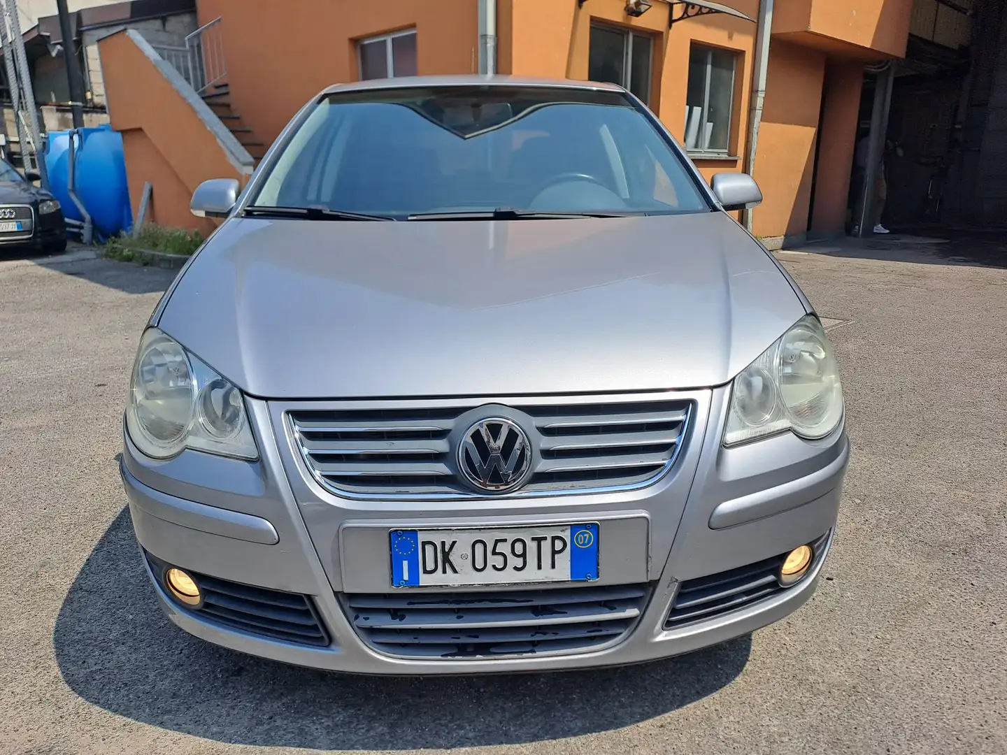 Volkswagen Polo 1.4 BENZINA *OK NEOPATENTATI* Gris - 2