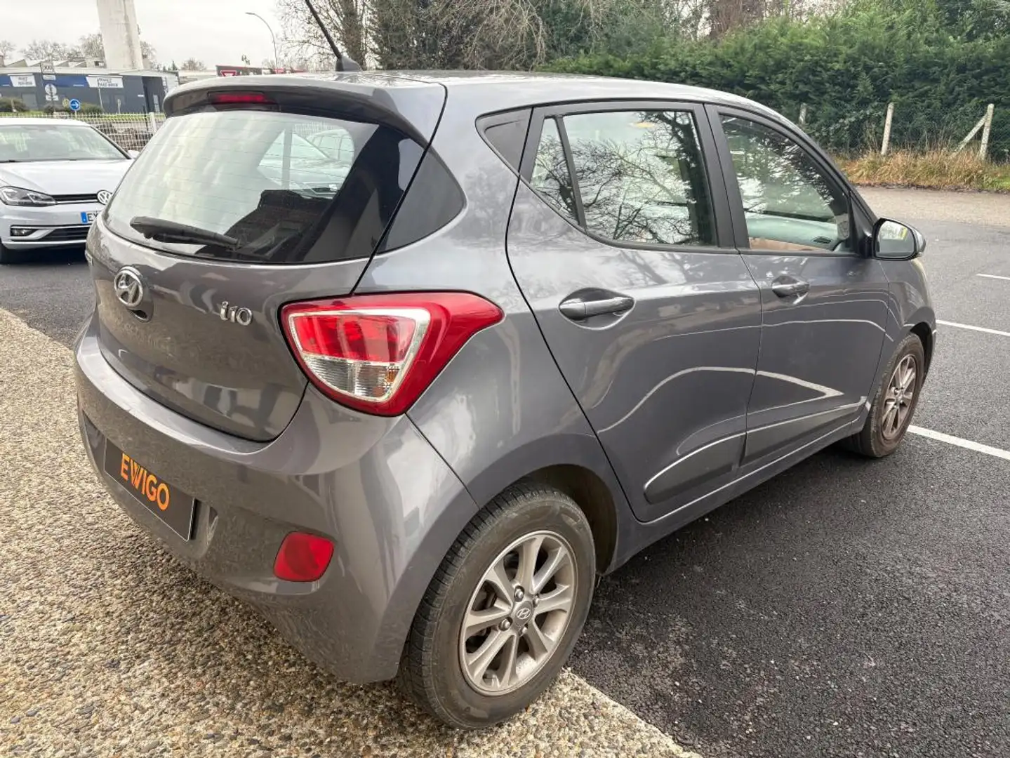 Hyundai i10 1.2 85CH SENSATION Gris - 2