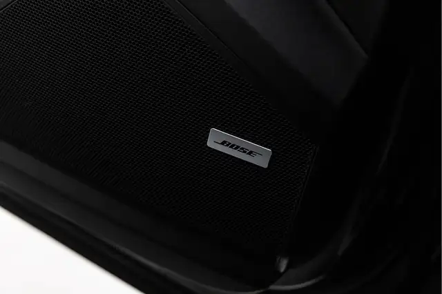 Porsche Cayenne view 26