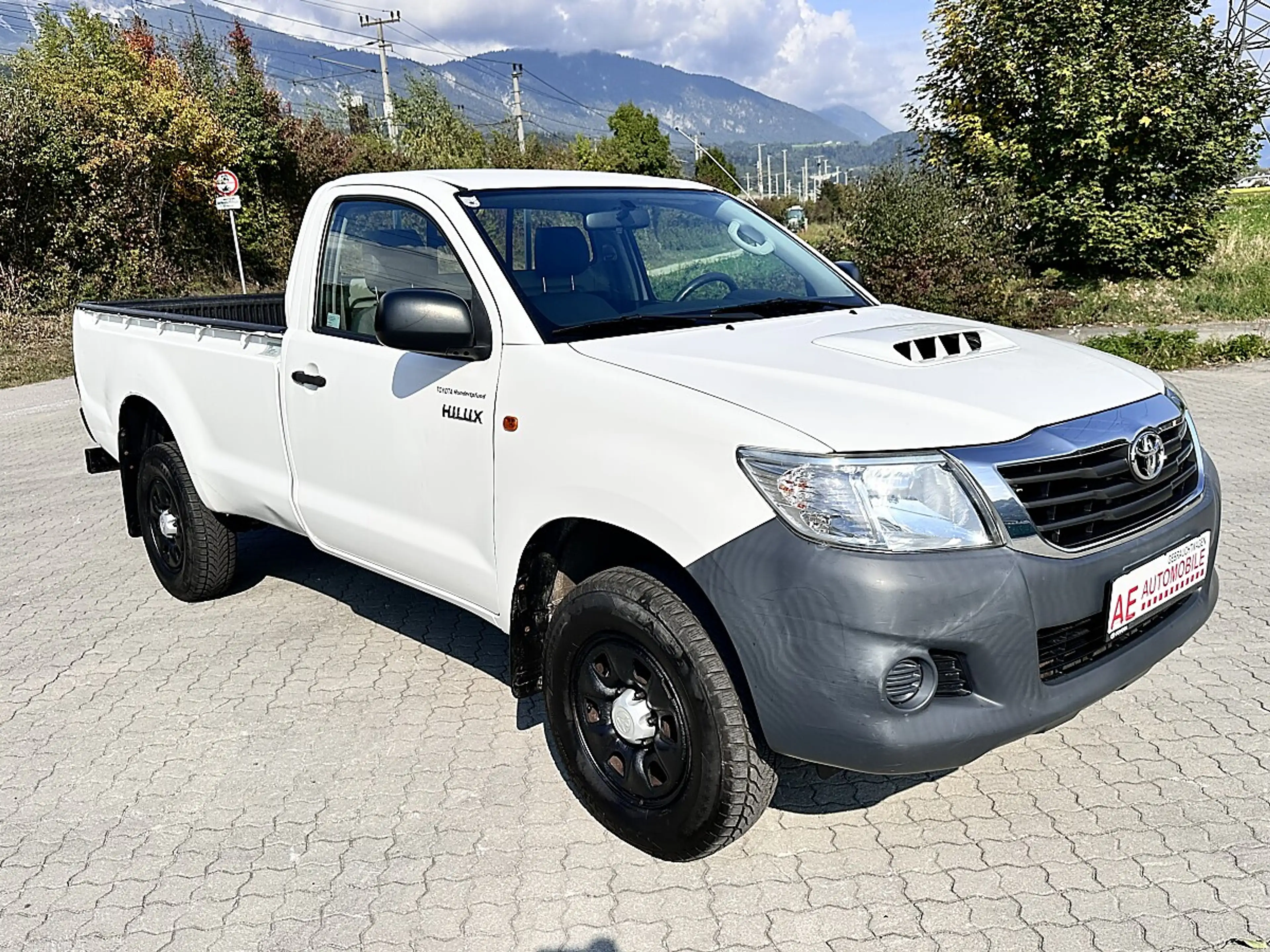 Toyota Hilux Einzelkabine Country 4x4 2,5 D-4D 145 — photo 2