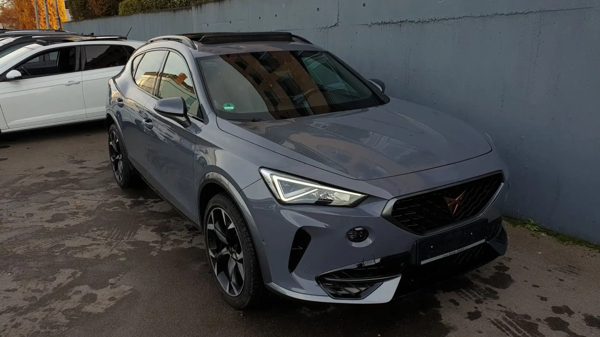 CUPRA Formentor 1.4 e-HYBRID VZ DSG Pano/ACC/AHK/19 Grau - 2