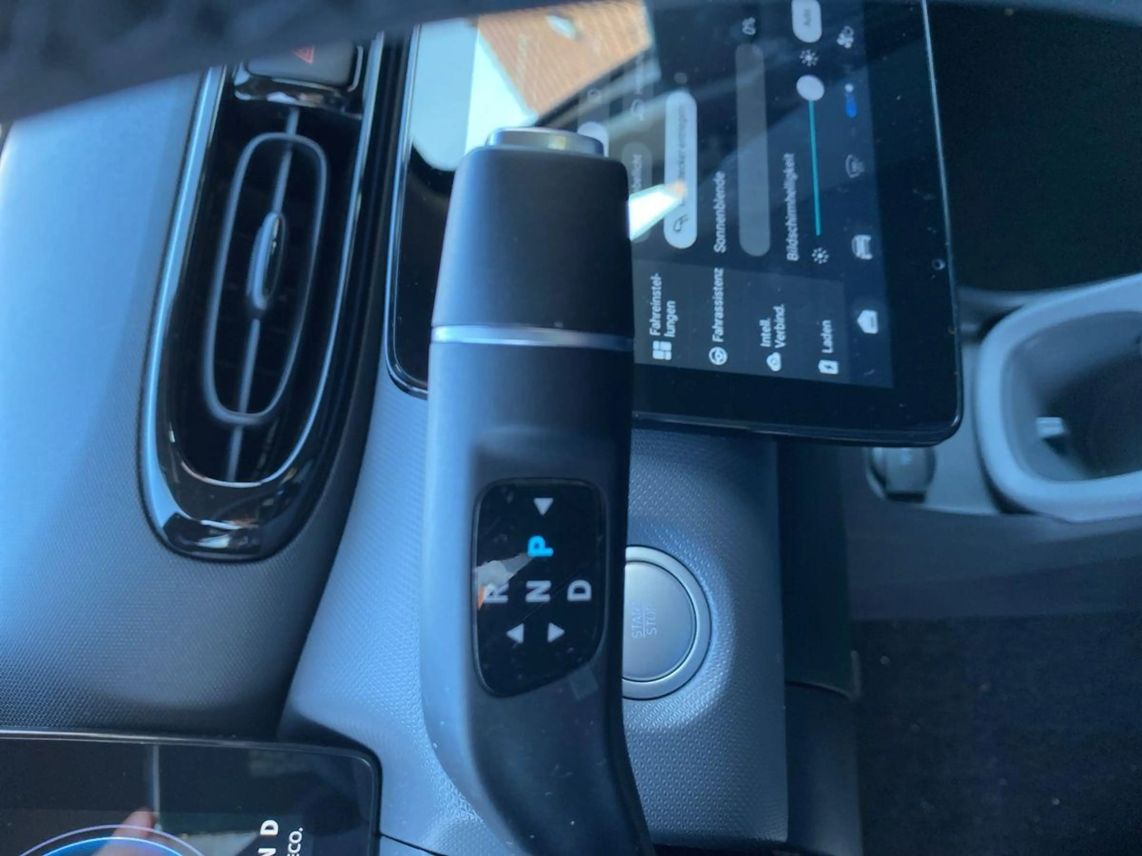 Leapmotor T03 R.Kamera/ACC/Glasdach/Navi/PDC hinten/Klima/App — photo 14