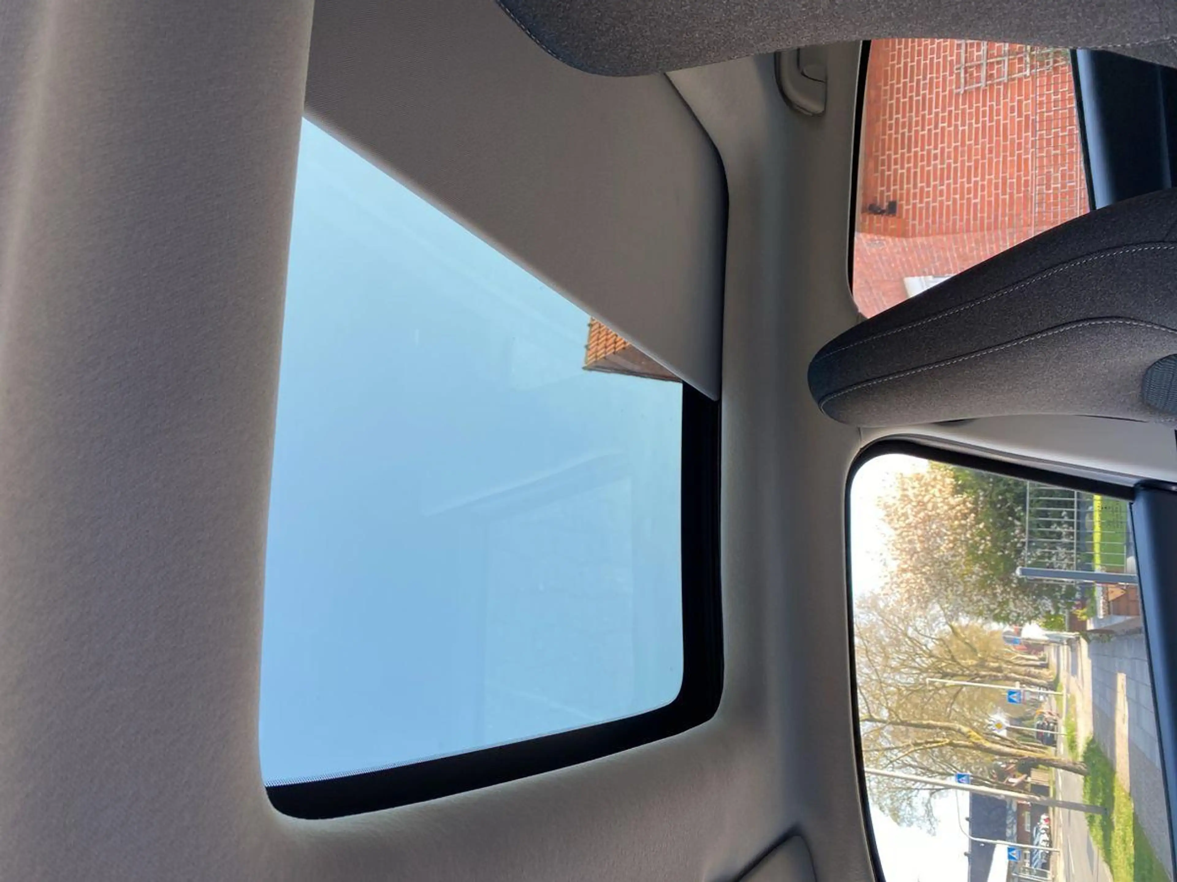 Leapmotor T03 R.Kamera/ACC/Glasdach/Navi/PDC hinten/Klima/App — photo 15