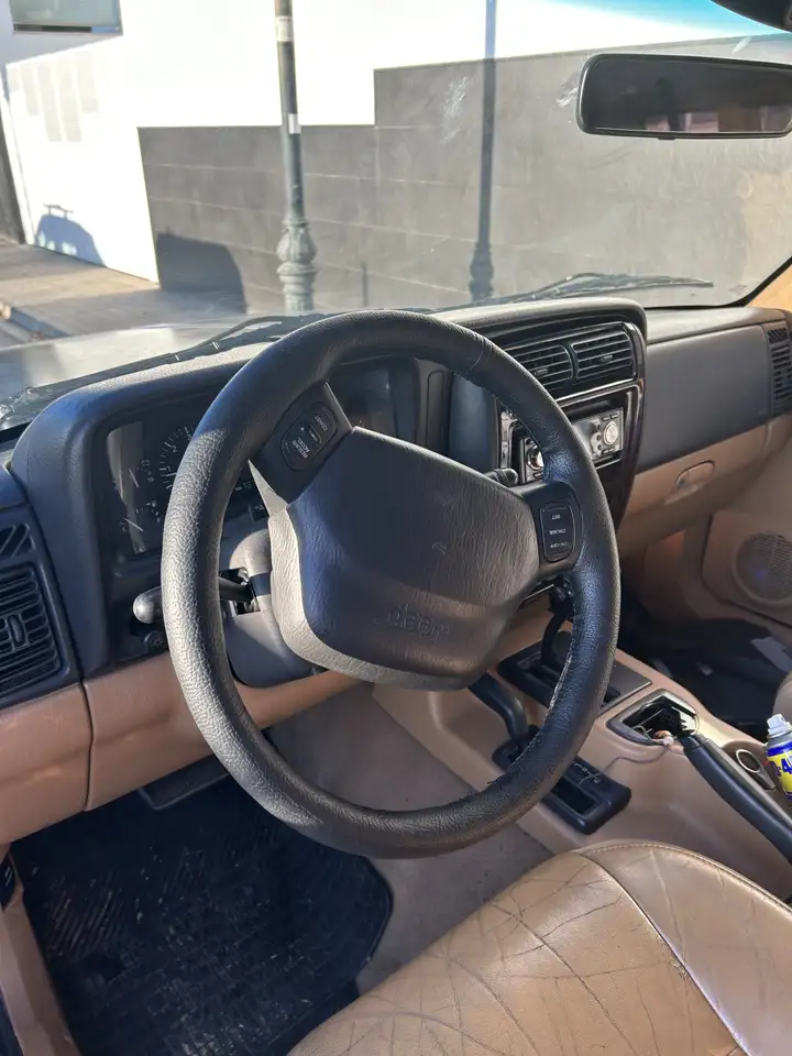 Jeep Cherokee 4.0, foto 3
