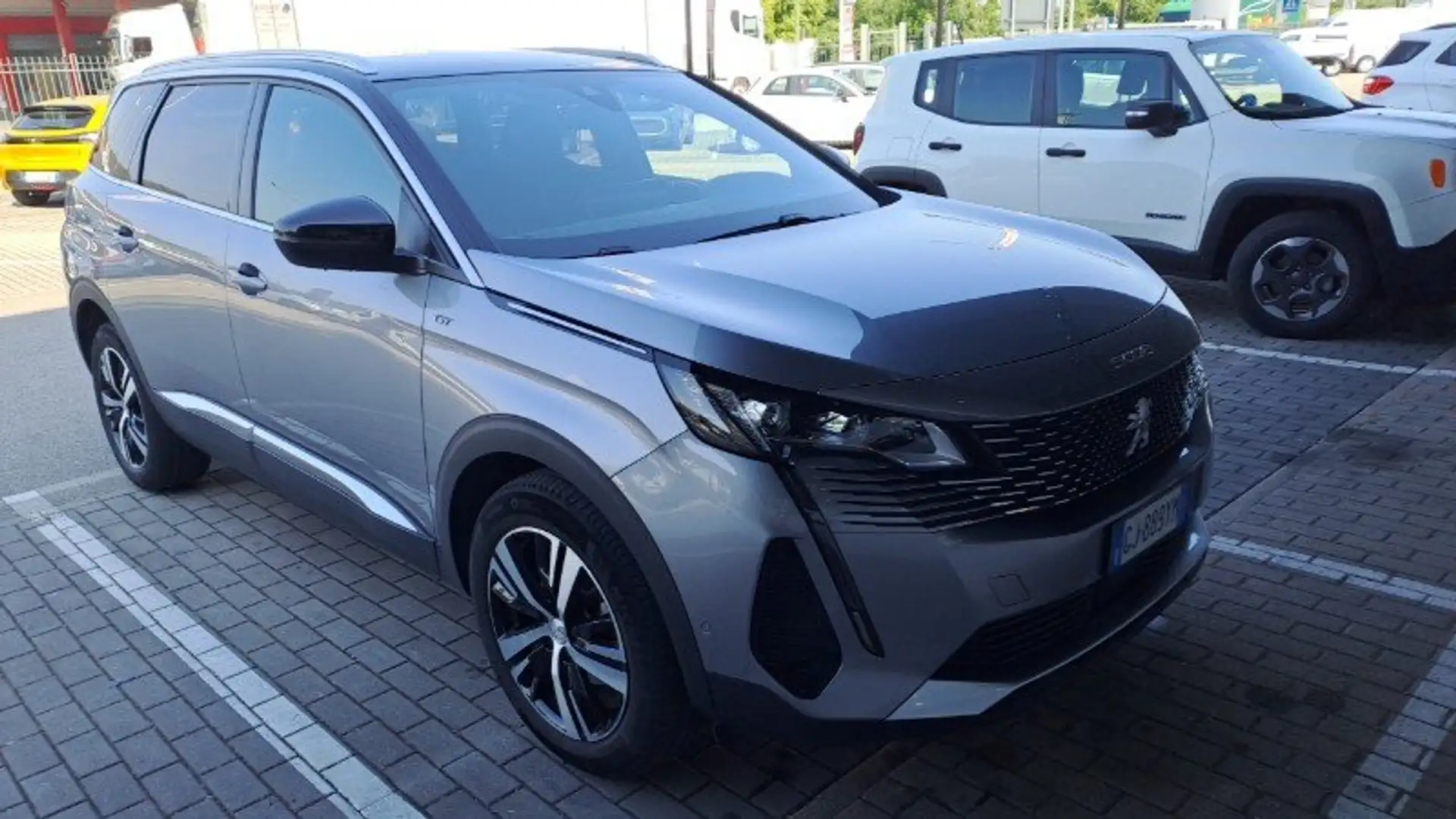 Peugeot 5008 1.5 HDi 130CV EAT8 GT **7 POSTI*UNIPRO*PREZZO VERO Grau - 1