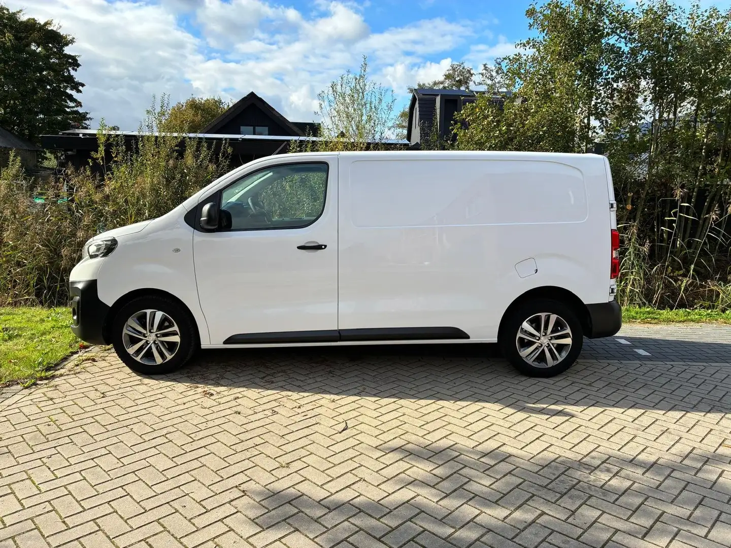 Peugeot Expert Expert 231S 2.0 BlueHDI 120pk Wit - 1