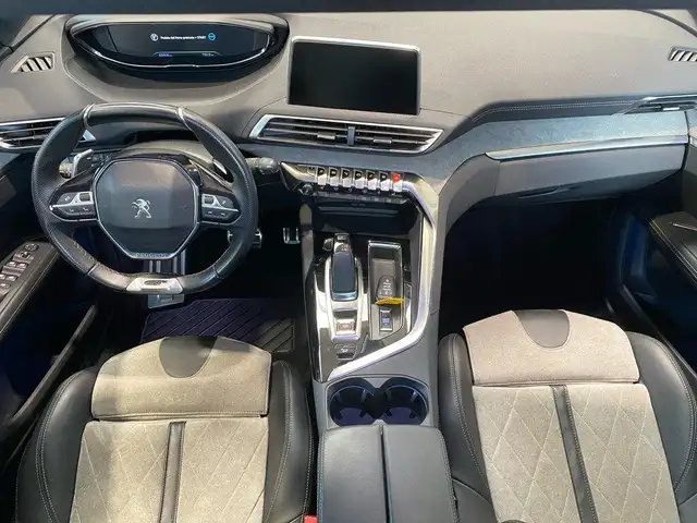 Peugeot 3008 view 6