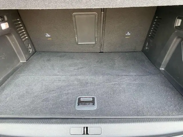 Peugeot 3008 view 9