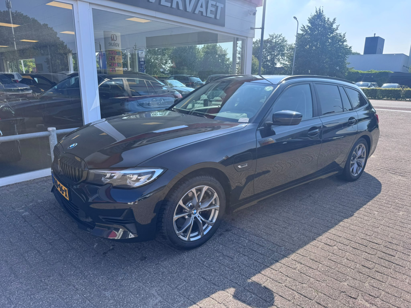 BMW 320 3-serie Touring 320e — photo 3