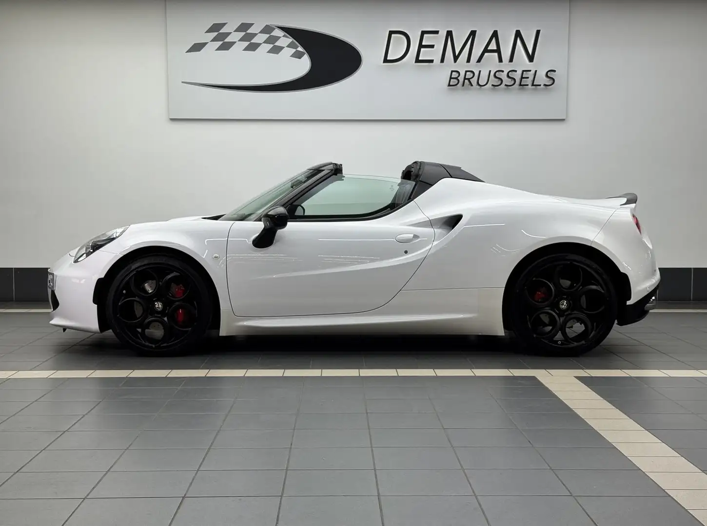 Alfa Romeo 4C Spider * Pack Cuir * échappements sport * PTS Wit - 2