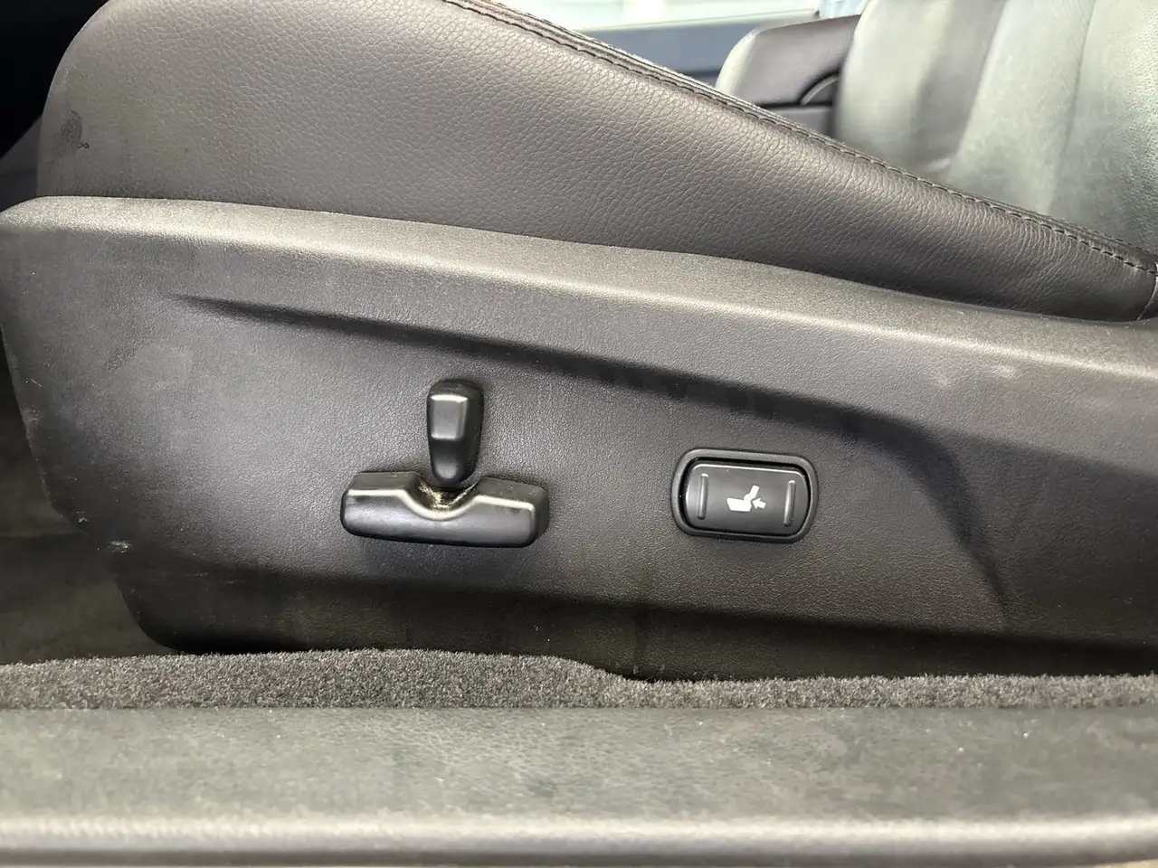 Subaru Legacy photo Subaru Legacy