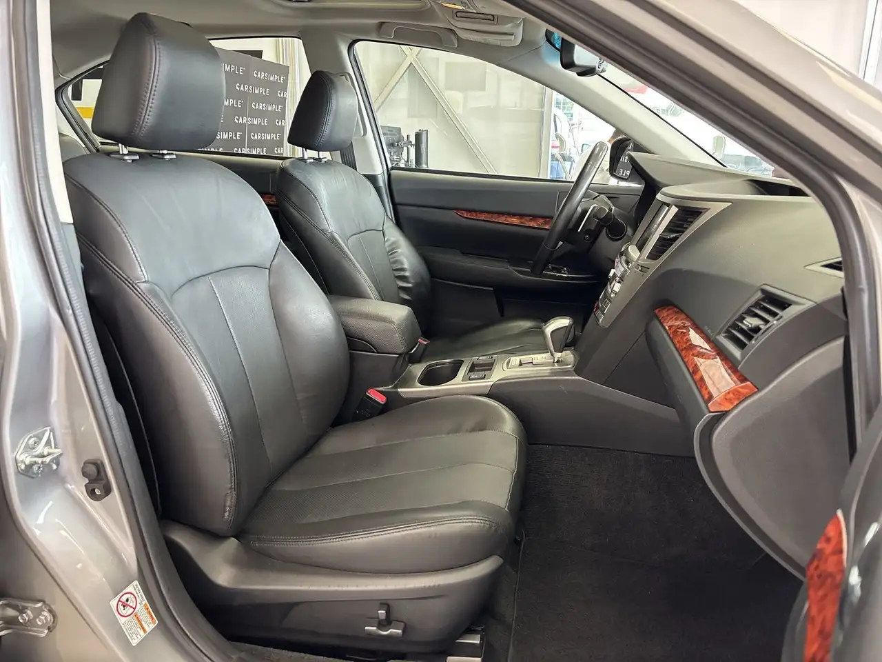 Subaru Legacy photo Subaru Legacy