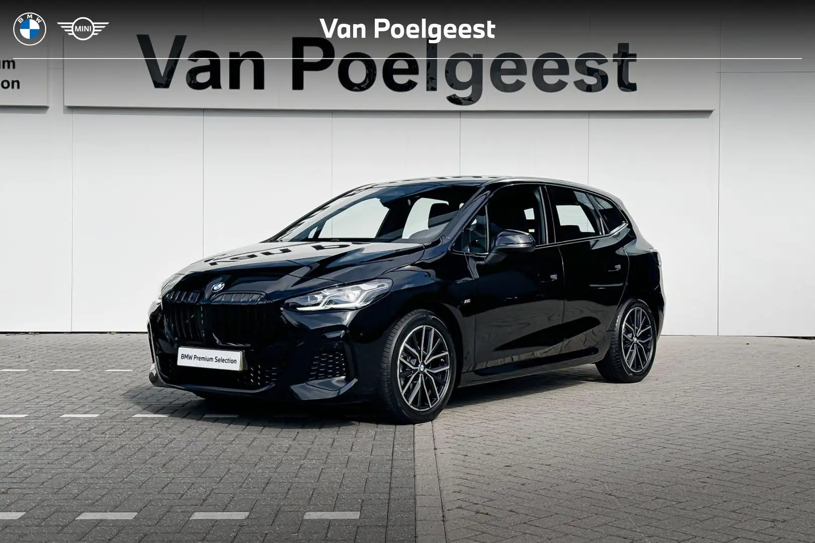 BMW 220 2 Serie Active Tourer 220i M Sportpakket Zwart - 1