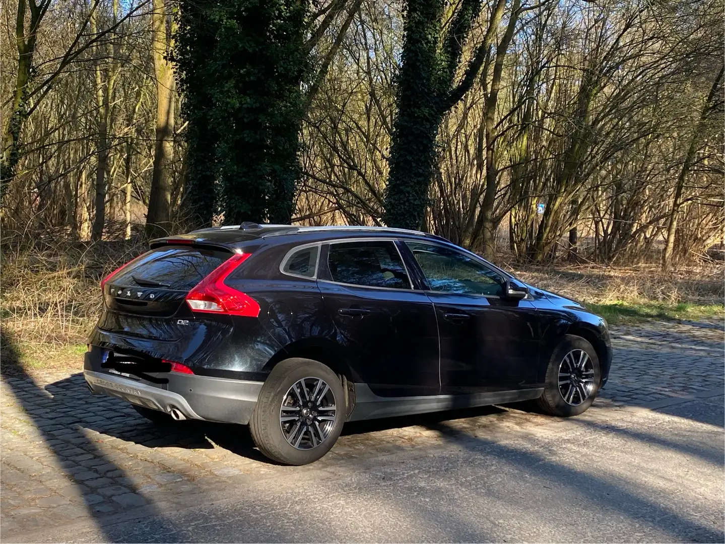 Volvo V40 Cross Country D2 Plus Black Edition 2.0 - 1