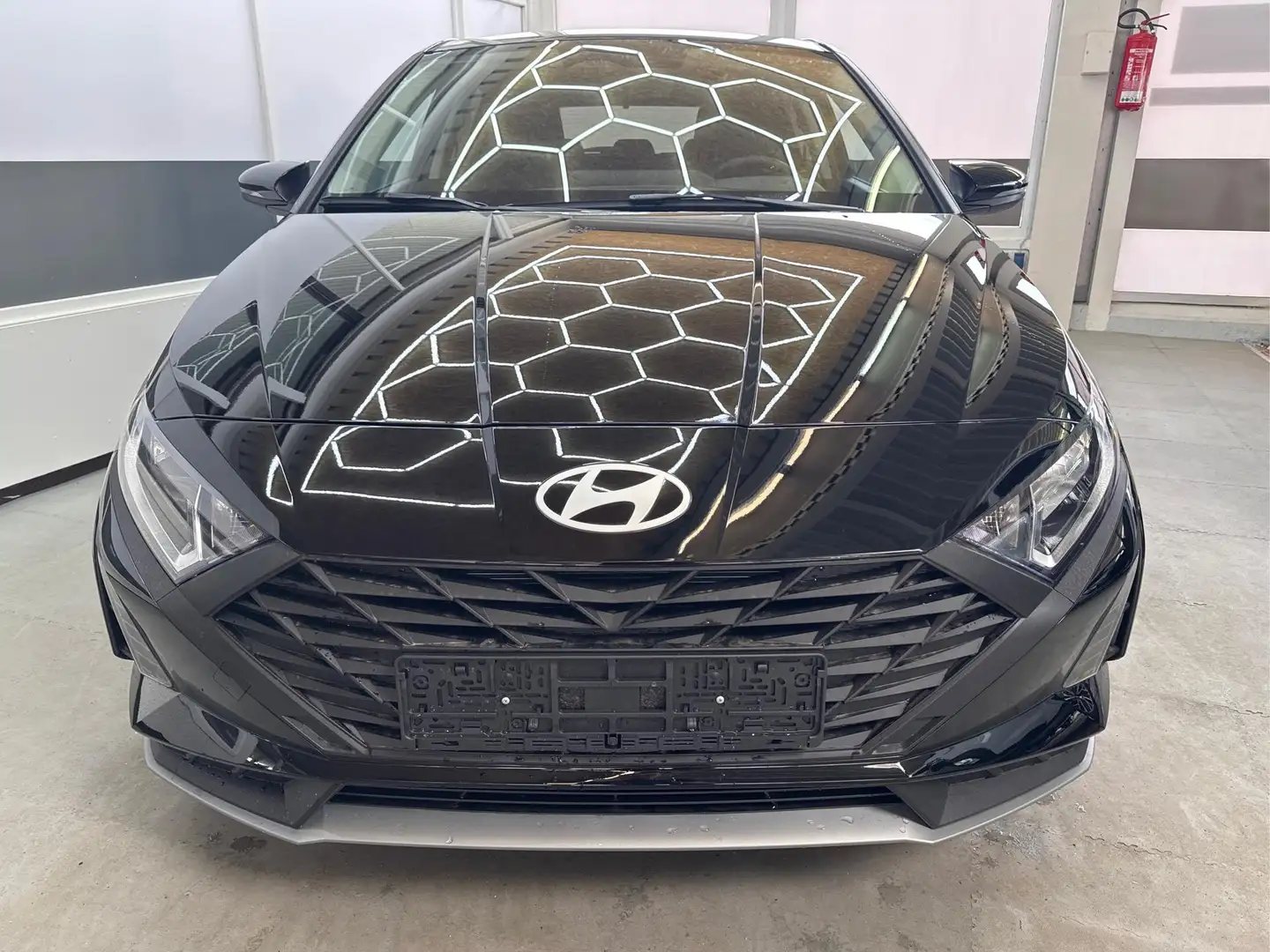 Hyundai i20 COMFORT FL WP NAVI RFK TEMPOMAT 1.2 MPI 57,9kW/... Nero - 2