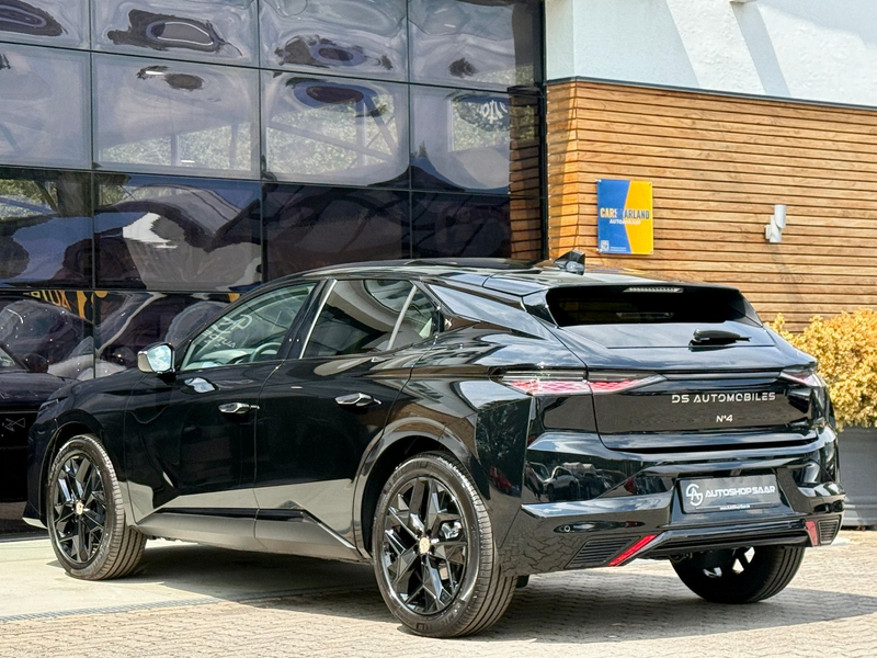 DS Automobiles Nº4 BlueHDi 130 DS Performance Line — photo 10