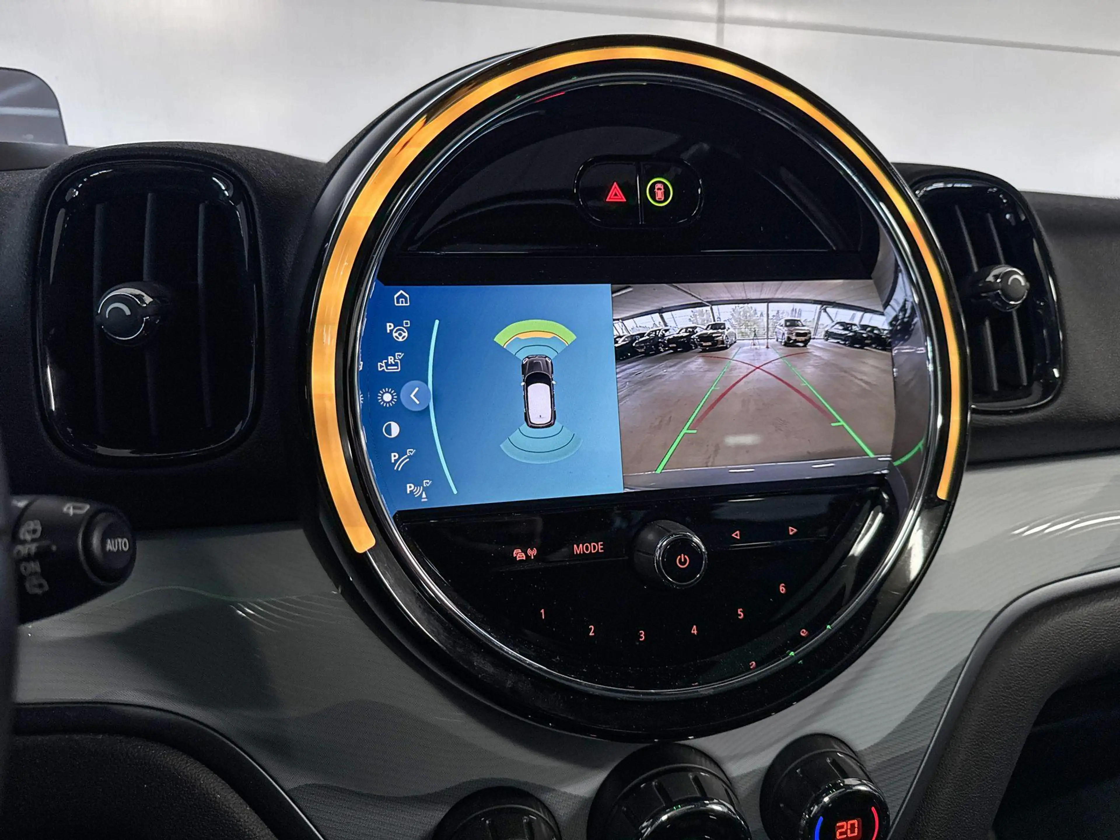 MINI Cooper SE Countryman 1.5 ALL4 Untamed Edition — photo 15