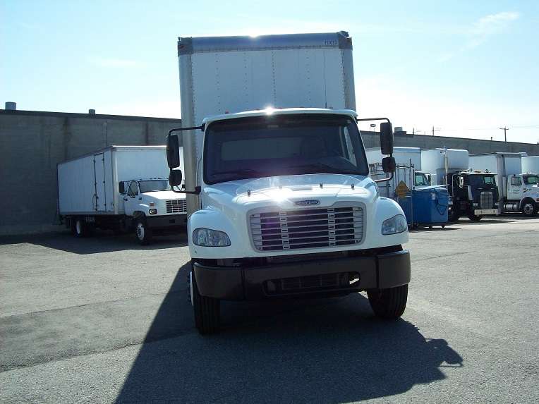 2015 Freightliner M2-106