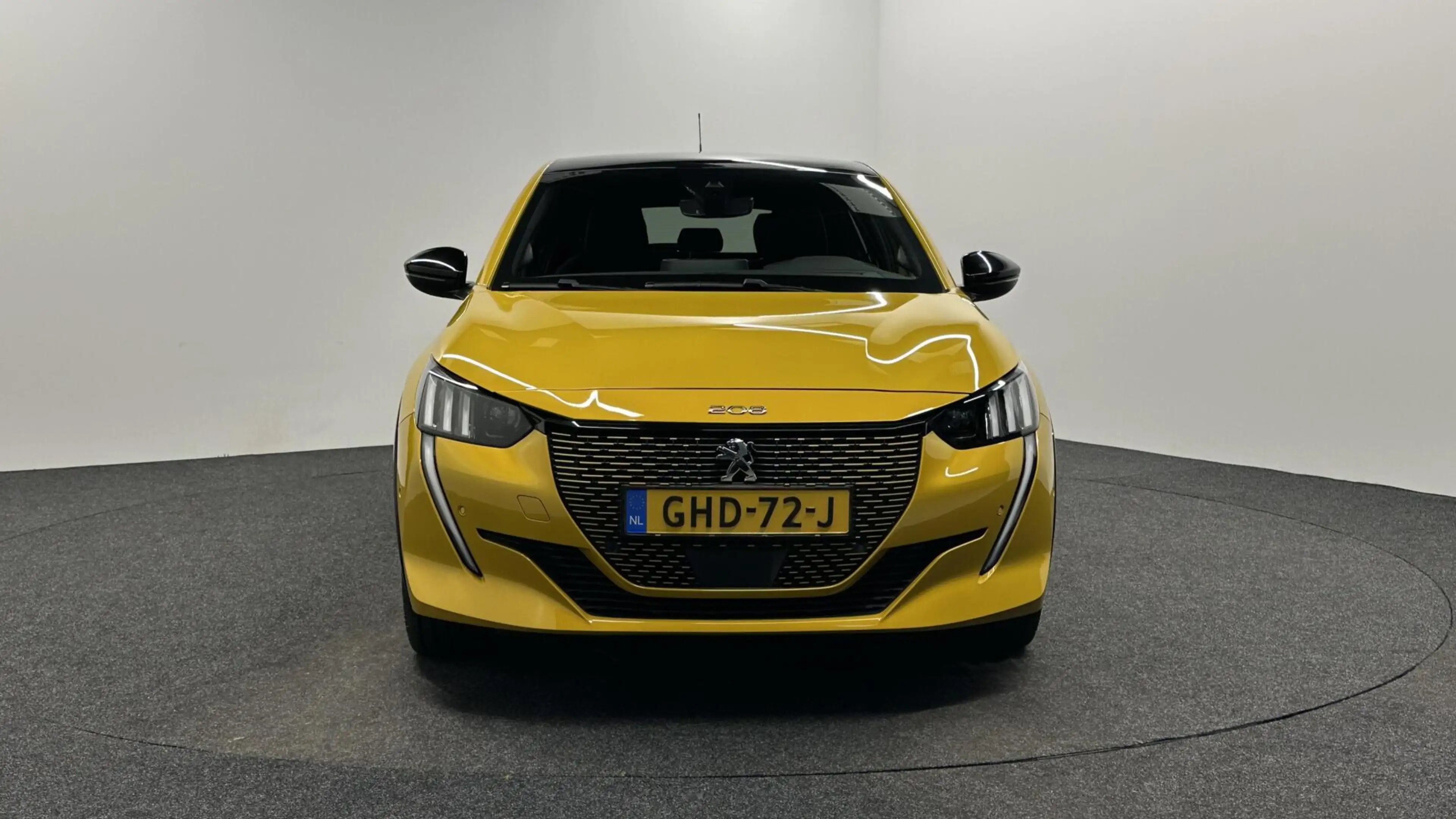Peugeot e-208 EV GT 350 50 kWh NAVI CARPLAY 13000 KM SOH 100%. — photo 6