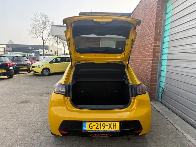 Peugeot 208 view 19