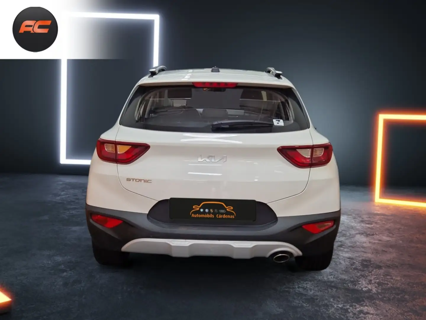 Kia Stonic 1.2 DPi Concept Plus Bílá - 2