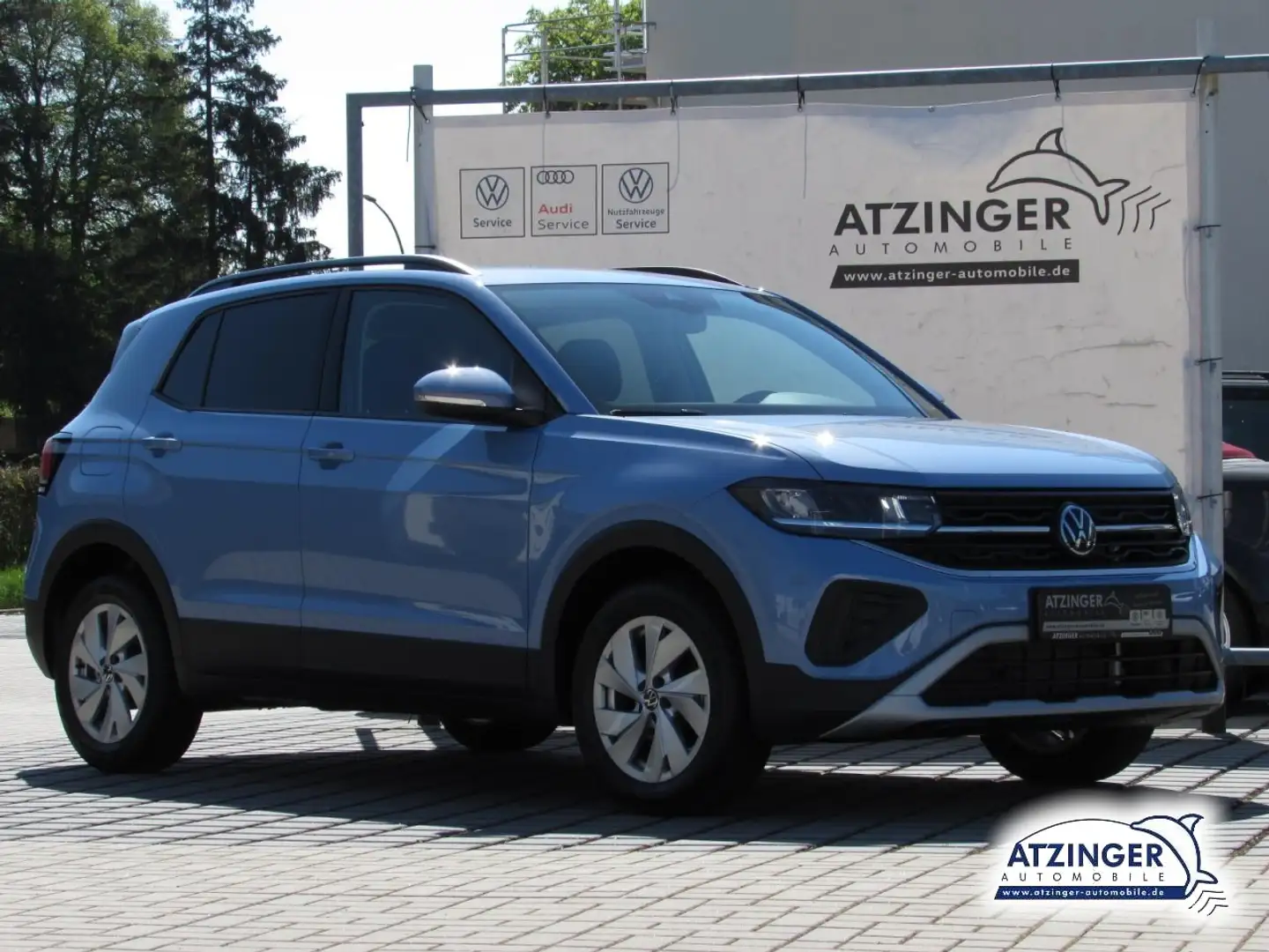 Volkswagen T-Cross Life 1,0l TSI AHK ACC LED Klima Einparkhilfe Blau - 1