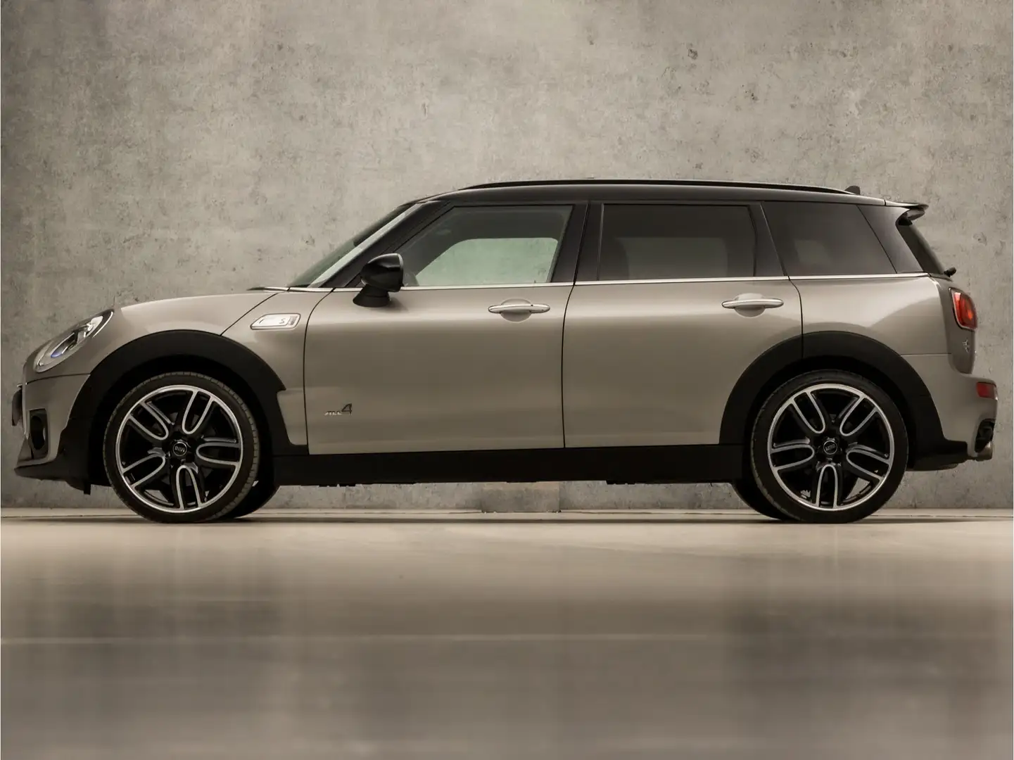 MINI Cooper S Clubman Mini 2.0 ALL4 Chili 192Pk Automaat (PANORAMADAK, J Gris - 2