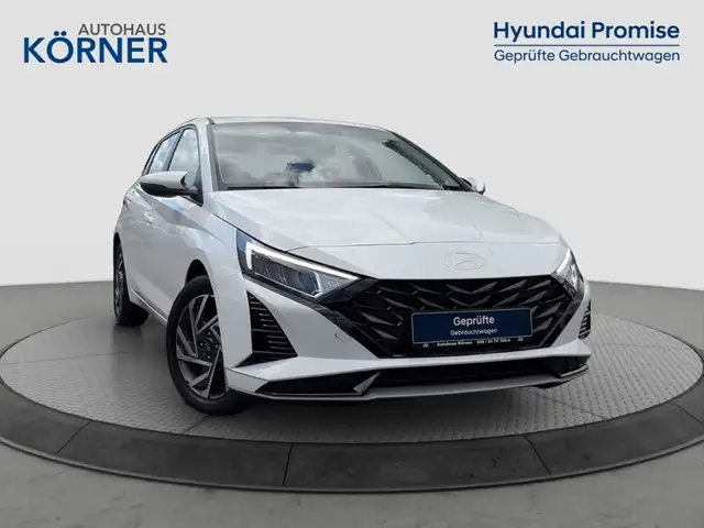 Hyundai i20 TREND 1.0 T-GDI DCT *LED*CARPLAY*NAVI*CAM*