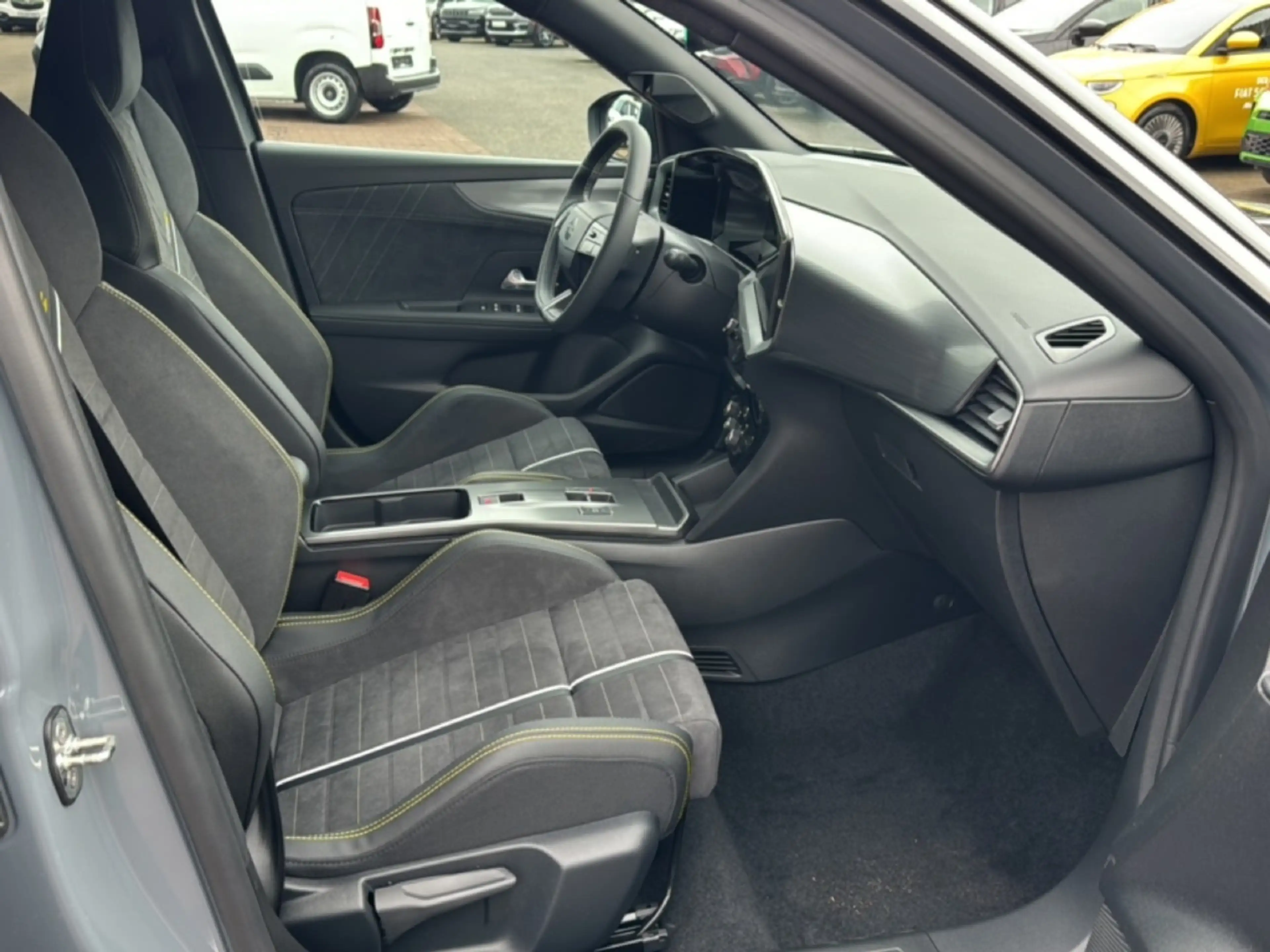 Opel Mokka-E GSE Keyless ACC Navi Matrix-LED SHZ Apple CarPlay — photo 12