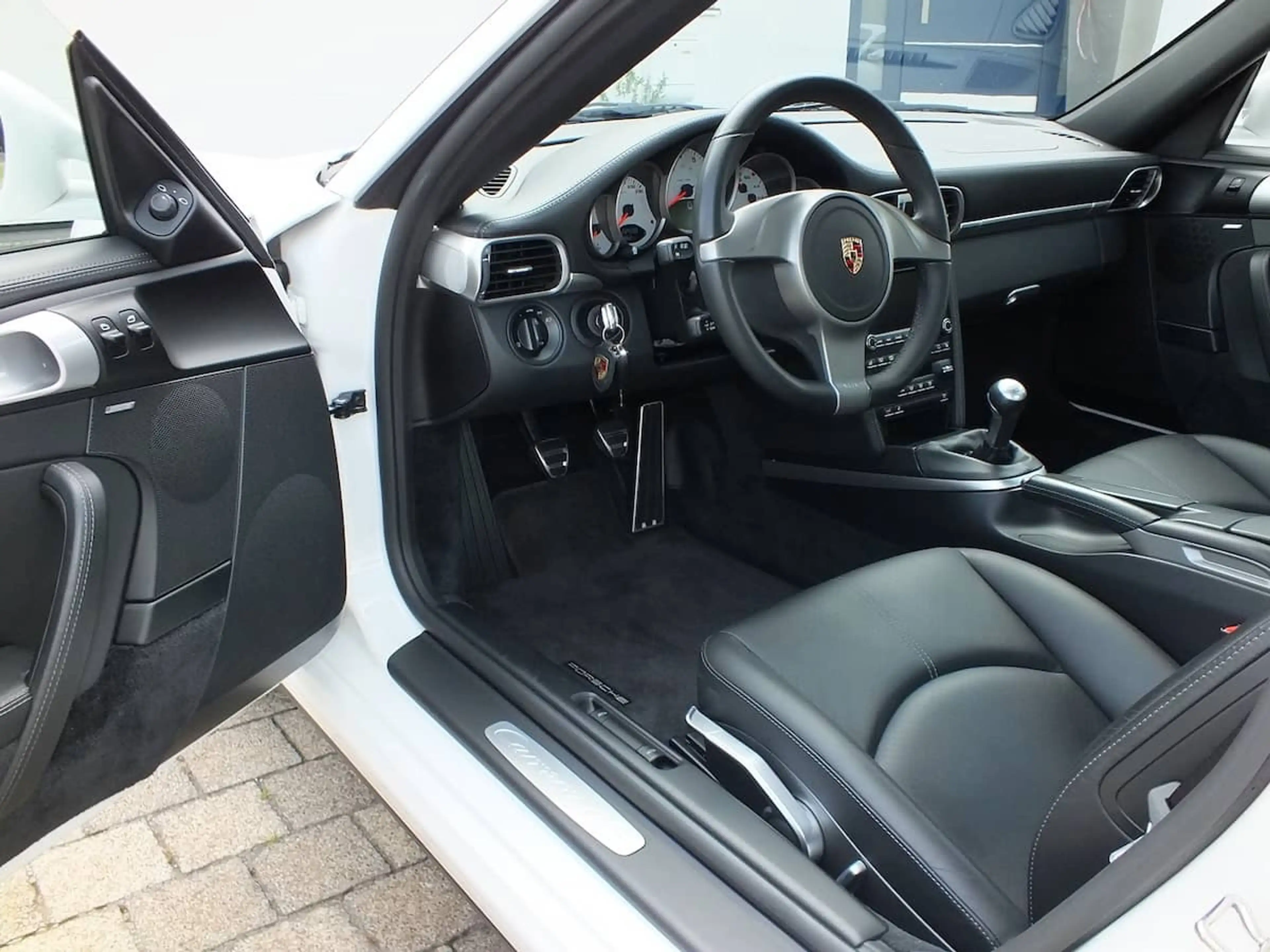 Porsche 997 MK2 Carrera 4S - nur 22.598 km - wie NEU — photo 9