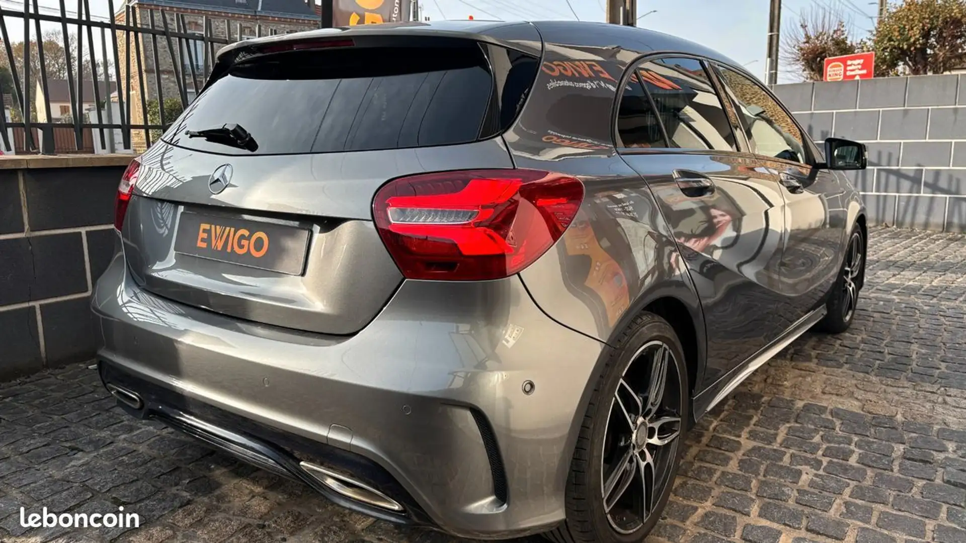 Mercedes-Benz A 200 1.6 200 155ch fascination 7g-dct pack amg toit ouvrant Grijs - 2