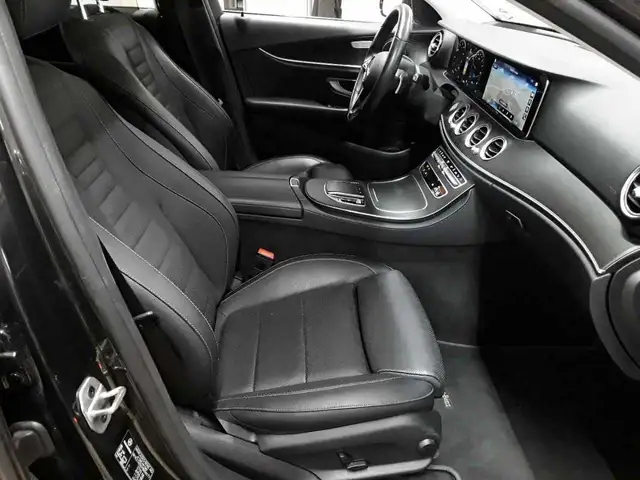 Mercedes-Benz E-Class view 8