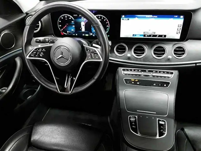 Mercedes-Benz E-Class view 10