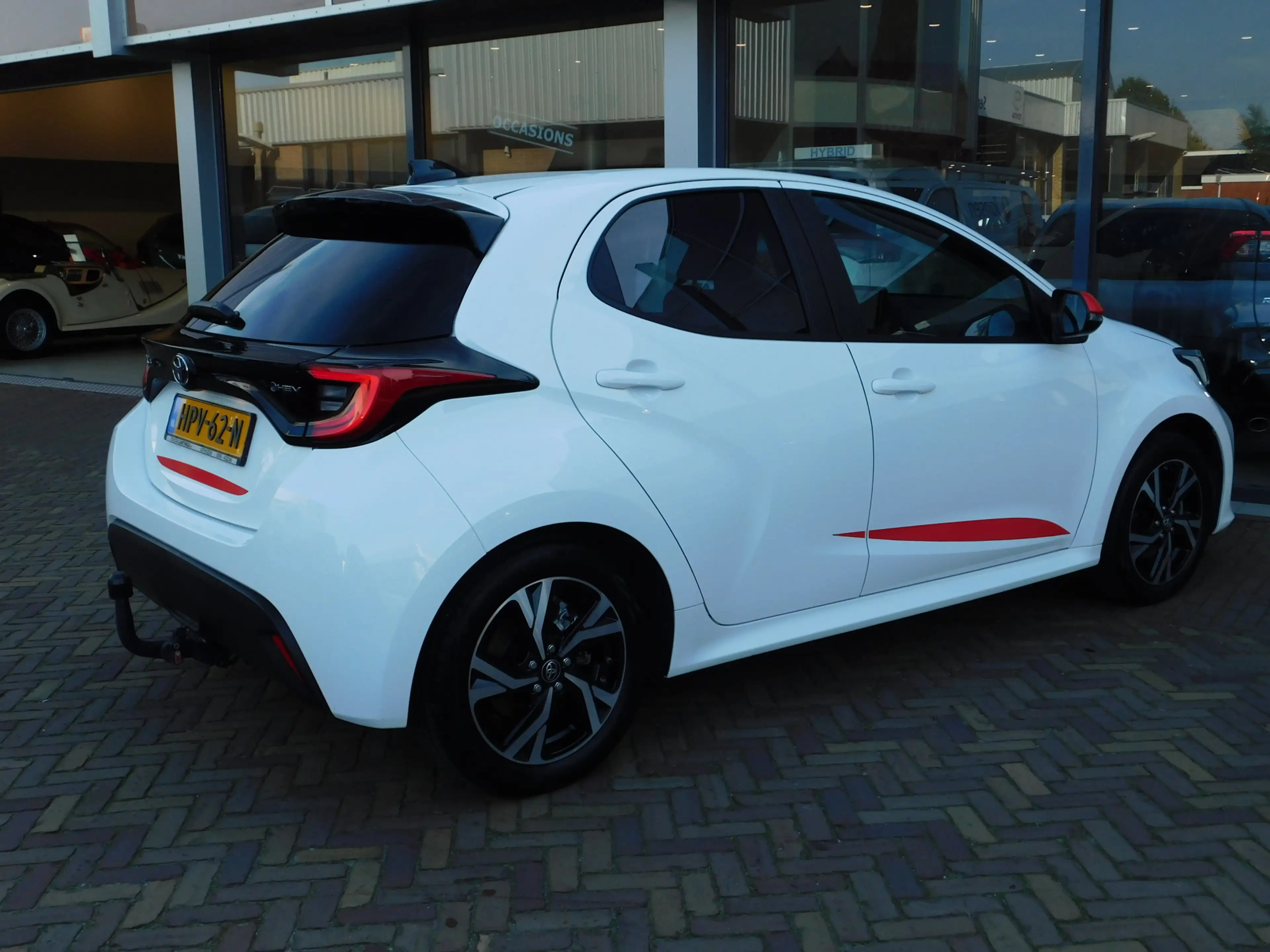 Toyota Yaris 1.5 Hybrid 115 Dynamic | Trekhaak — photo 6