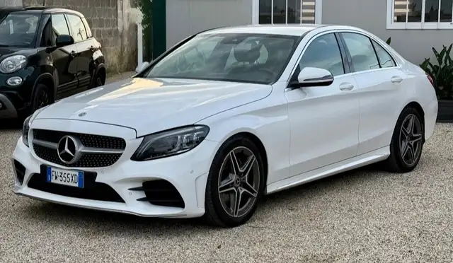 Mercedes-Benz 220 premium amg