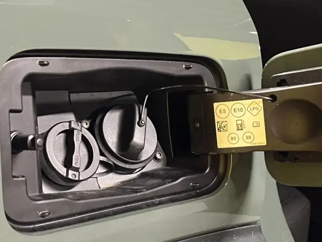 Dacia Duster view 10