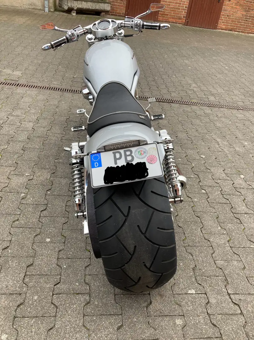 Harley-Davidson VRSC V-Rod Plateado - 2