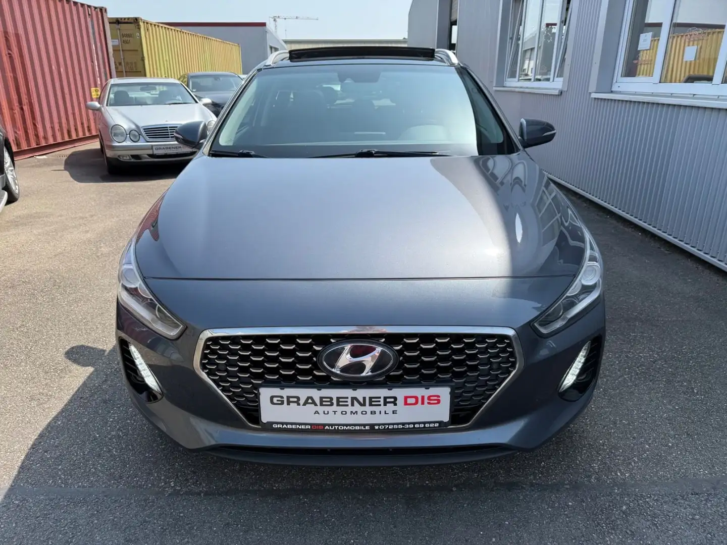 Hyundai i30 cw Premium Automatik ABSOLUTE VOLLAUSSTATTUNG Grau - 2