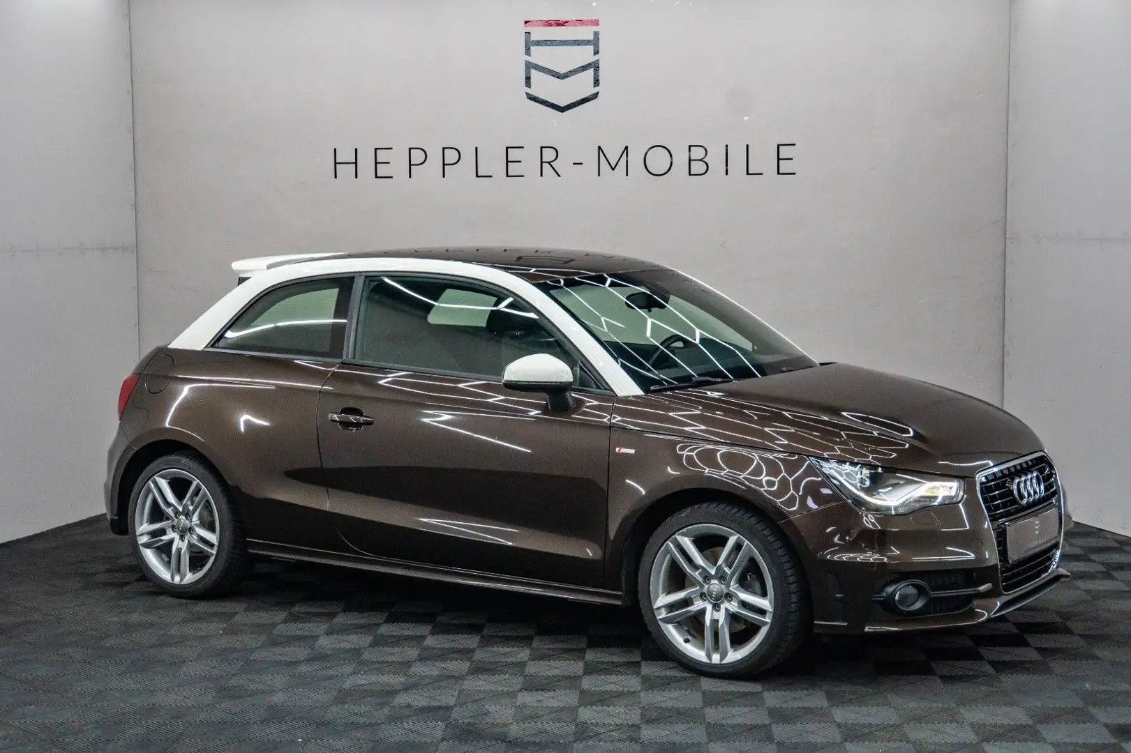Audi A1 Audi A1 1.4 TFSI S line Competition | S tronic | Brun - 2