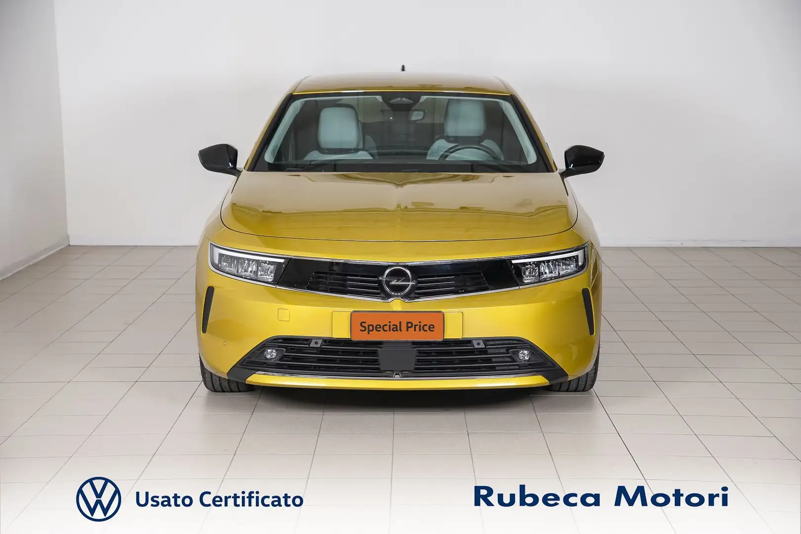 Opel Astra 1.2 Turbo Edition s&s 110CV Giallo - 2