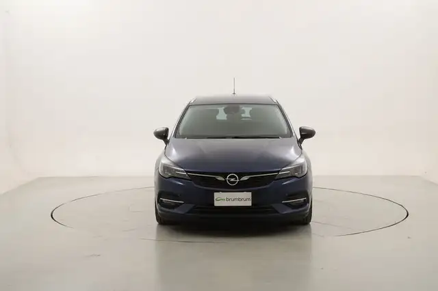 Opel Astra view 8