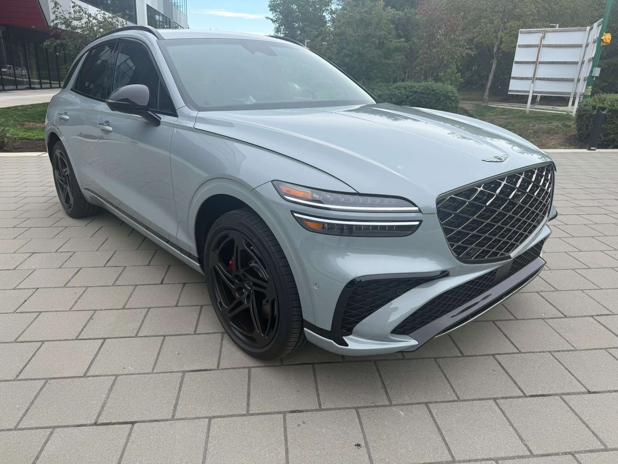 2027 Genesis GV70 3.5 Prestige Graphite — photo 3